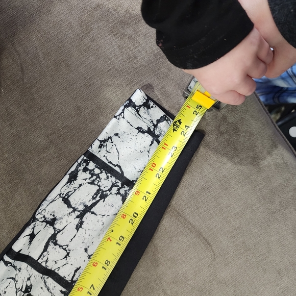 Marble Print Leggings - Picture 7 of 7